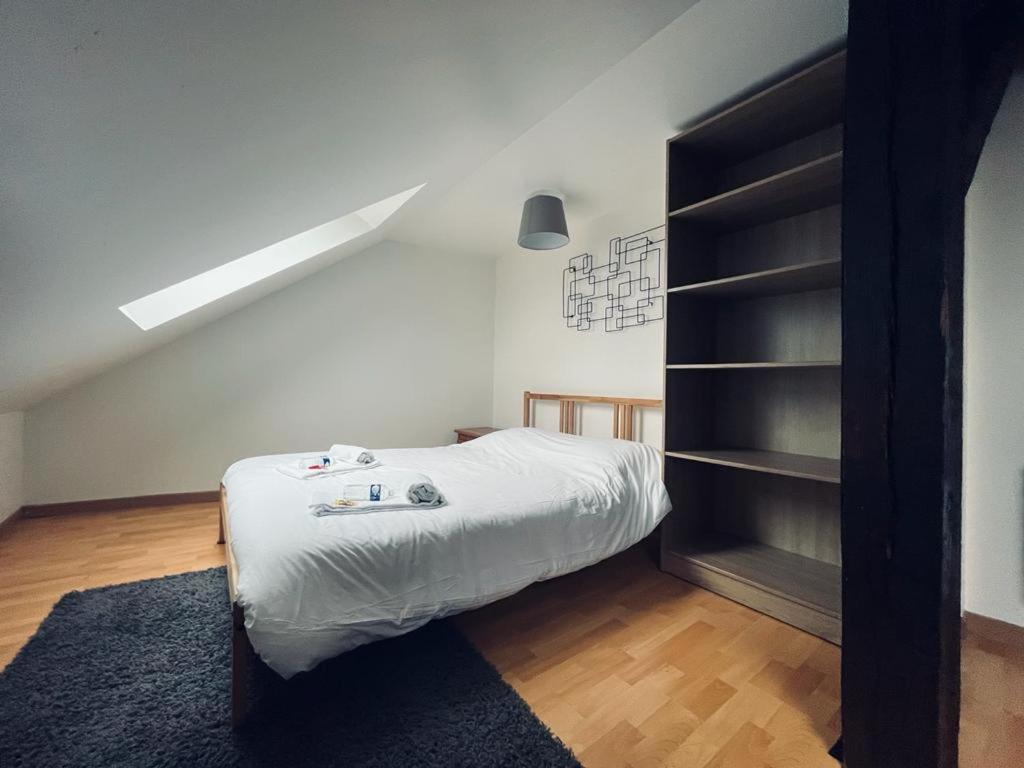 Apartament Le Sacre, Au Pied De La Cathedrale Reims Zewnętrze zdjęcie